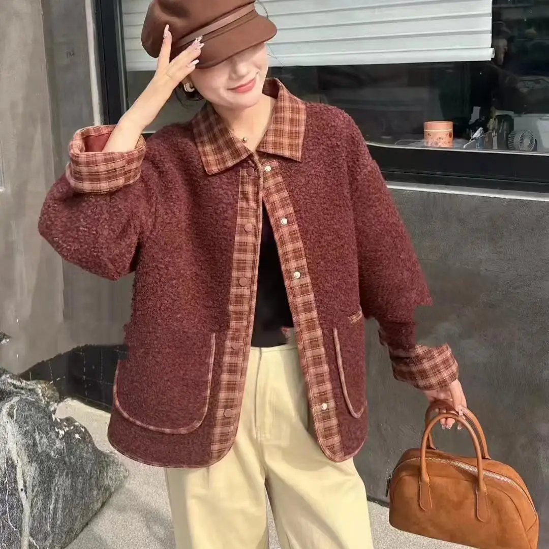 Autumn and Winter New Women's Lamb Wool Jacket Loose Splicing Collar Short Jacket
Autumn and Winter New Women's Lamb Wool Jacket Loose Splicing Collar Short Jacket
