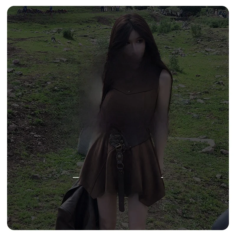 Осенне-зимняя коллекция: Специальное предложение для фанатов – 35 моделей верхней одежды без аксессуаров для женщин, приталенный крой, без рукавов.
Осенне-зимняя коллекция: Специальное предложение для фанатов – 35 моделей верхней одежды без аксессуаров для женщин, приталенный крой, без рукавов.