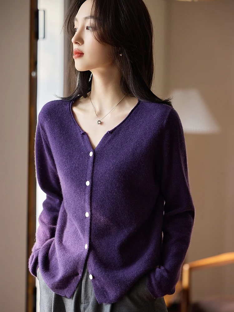 2025 New 100%Merino Wool Cardigan VNeck Edge Curl Long Sleeves Sweater Solid Color Knit Lady Clothes Fashion Casual Elegant Coat
2025 New 100%Merino Wool Cardigan VNeck Edge Curl Long Sleeves Sweater Solid Color Knit Lady Clothes Fashion Casual Elegant Coat