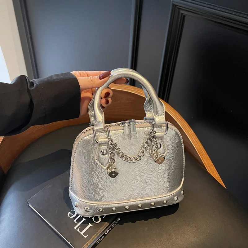 Single-shoulder Crossbody Bag Elegant High-class Feeling Handheld Shell Bag Commute Fashionable Comfortable All-matching
Single-shoulder Crossbody Bag Elegant High-class Feeling Handheld Shell Bag Commute Fashionable Comfortable All-matching