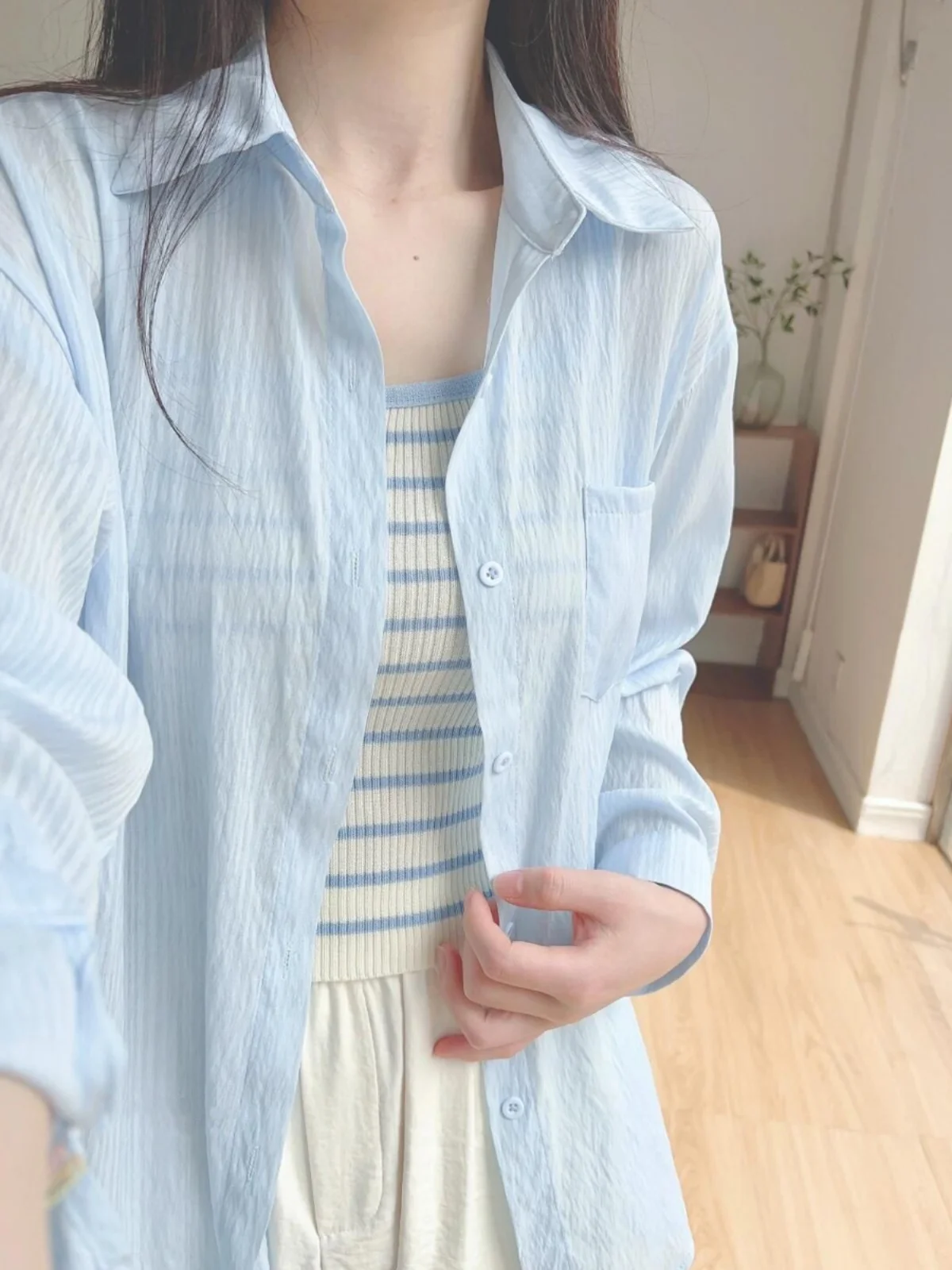 Blue Long Sleeve Women's Shirt Summer New Design Lightweight Outerwear Sun Protection Sweet Style Loose Fit Pure Color Button up
Blue Long Sleeve Women's Shirt Summer New Design Lightweight Outerwear Sun Protection Sweet Style Loose Fit Pure Color Button up