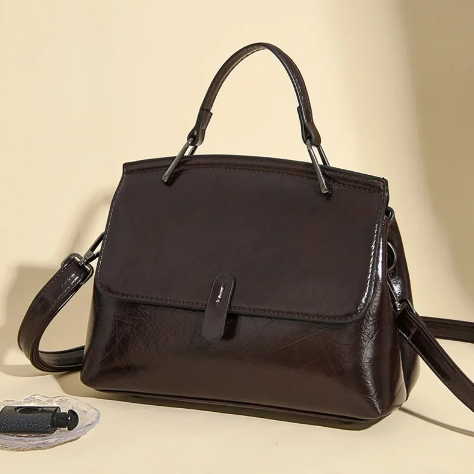 Women's Top-Handle Bags Soft PU Leather Handbag Luxury Designer Shoulder Crossbody Bag Ladies Solid Color Purse Commuter Sac
Women's Top-Handle Bags Soft PU Leather Handbag Luxury Designer Shoulder Crossbody Bag Ladies Solid Color Purse Commuter Sac
