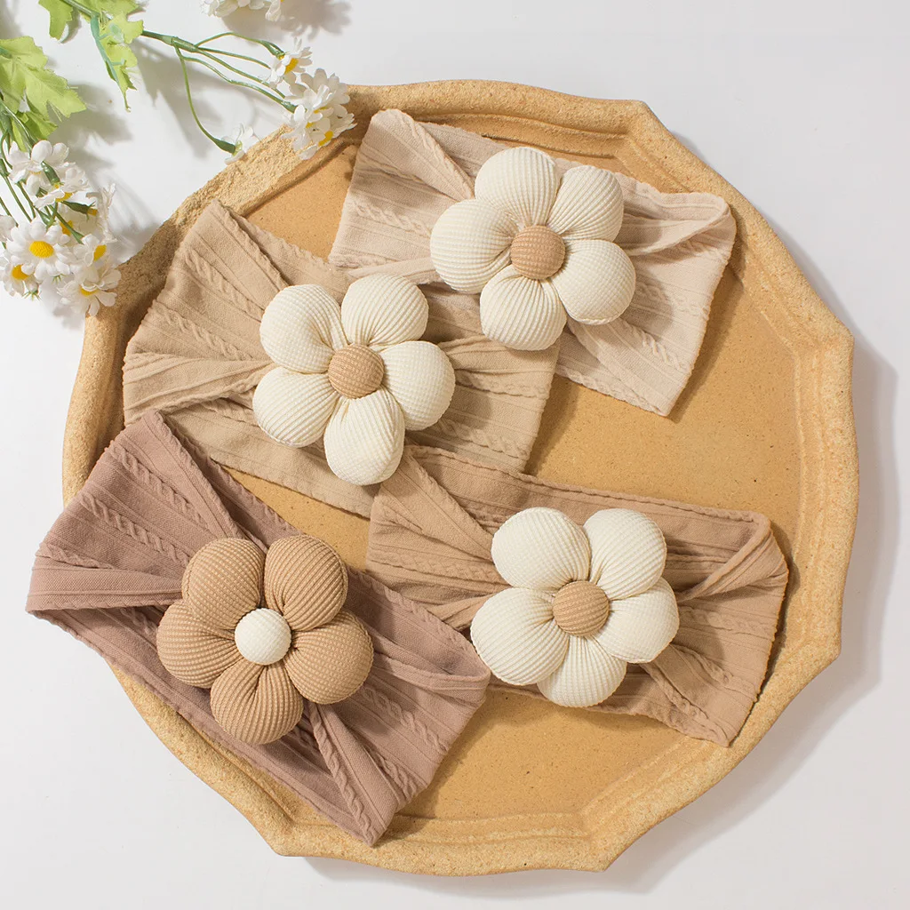 Детская повязка на голову с милым цветком, тюрбан, милая повязка для волос для маленьких девочек, головные уборы, мягкие аксессуары для волос для новорожденных
Детская повязка на голову с милым цветком, тюрбан, милая повязка для волос для маленьких девочек, головные уборы, мягкие аксессуары для волос для новорожденных