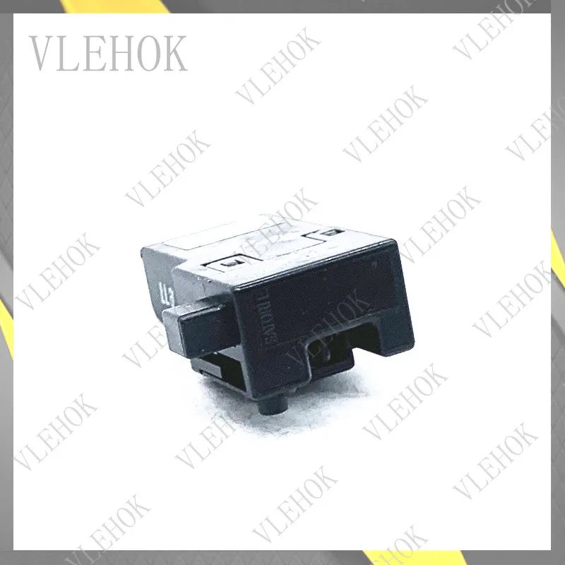 Switch for Makita BSS610 BUC122 DCS550 DCS552 5621RD BCS550 BLS713 BSS500 DLS713 DSS500 DUC122 LS800D
Switch for Makita BSS610 BUC122 DCS550 DCS552 5621RD BCS550 BLS713 BSS500 DLS713 DSS500 DUC122 LS800D