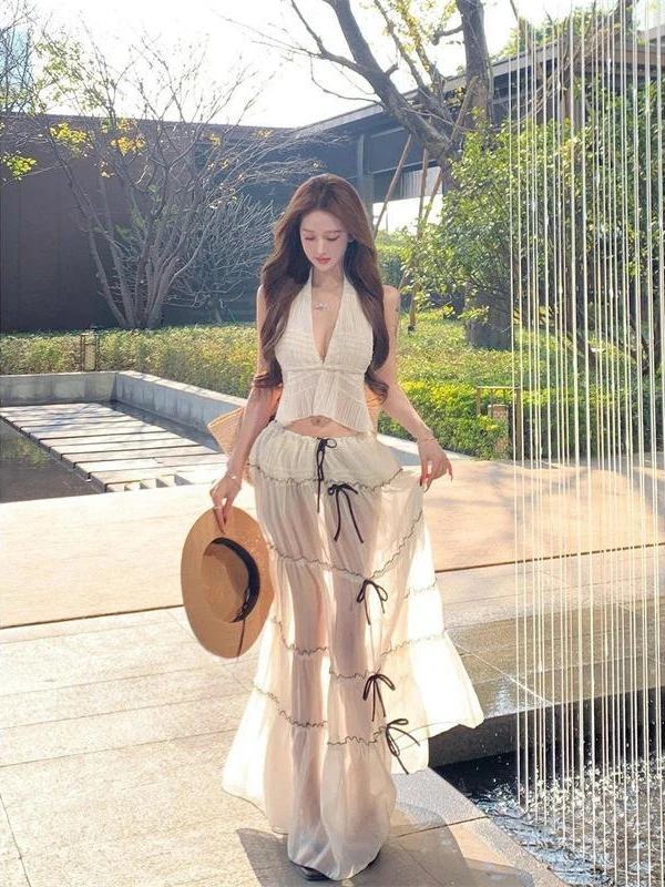 Sexy Beach Vacation Style Sandals Women's Sleeveless Vest Heavy Embroidery Neck Hanging Top See-through Low Waist Slim Long D...
Sexy Beach Vacation Style Sandals Women's Sleeveless Vest Heavy Embroidery Neck Hanging Top See-through Low Waist Slim Long D...