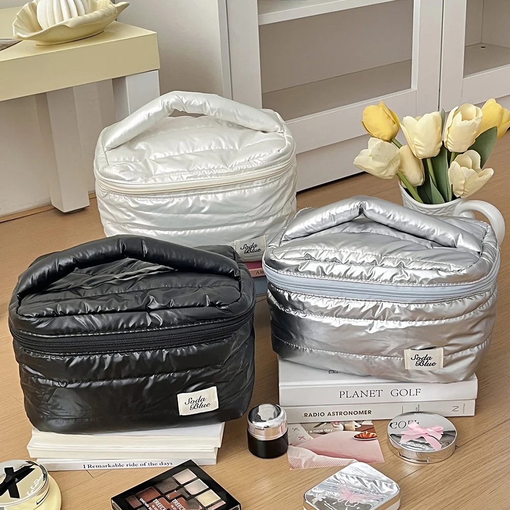 Luxury Large Capacity Tote Waterproof Makeup Bag Travel Organizer Women Cosmetic Toiletry Pouch Elegant Ladies Zipper Bag
Luxury Large Capacity Tote Waterproof Makeup Bag Travel Organizer Women Cosmetic Toiletry Pouch Elegant Ladies Zipper Bag