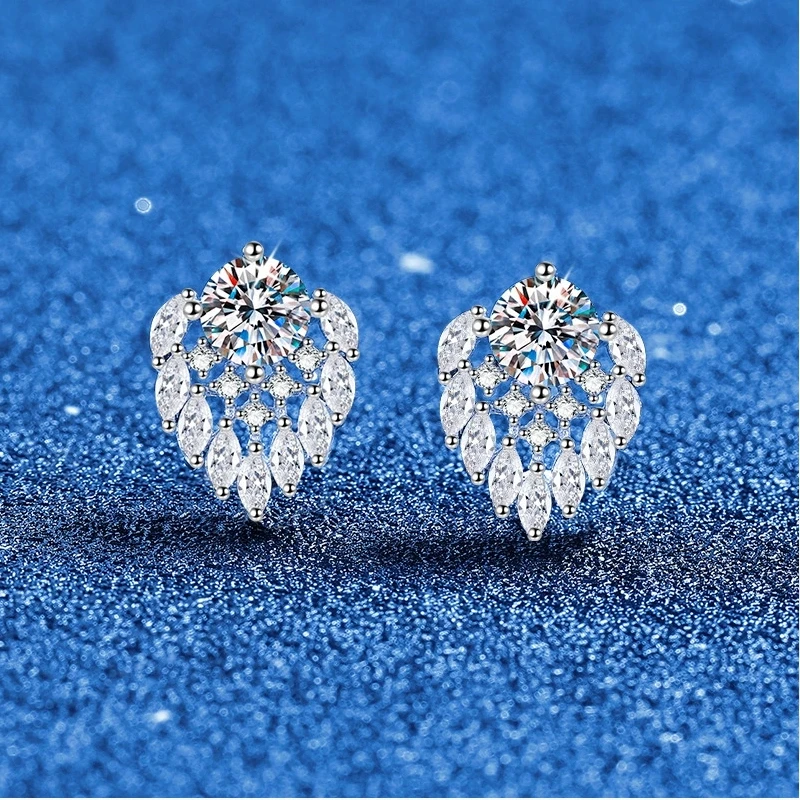 0.5CT D Color Moissanite Leaf Stud Earrings For Women 925SilverWhite Gold Fairy Style Fine Jewelry For Wedding Daily Commute
0.5CT D Color Moissanite Leaf Stud Earrings For Women 925SilverWhite Gold Fairy Style Fine Jewelry For Wedding Daily Commute