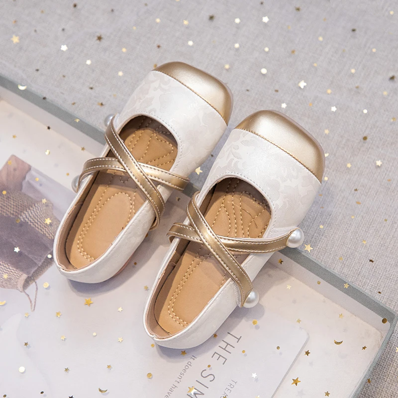 2025 Children Princess Leather Shoes for Girls Autumn New Fashion Korean Style Soft Bottom Anti-slippery Versatile Dress Shoes
2025 Children Princess Leather Shoes for Girls Autumn New Fashion Korean Style Soft Bottom Anti-slippery Versatile Dress Shoes