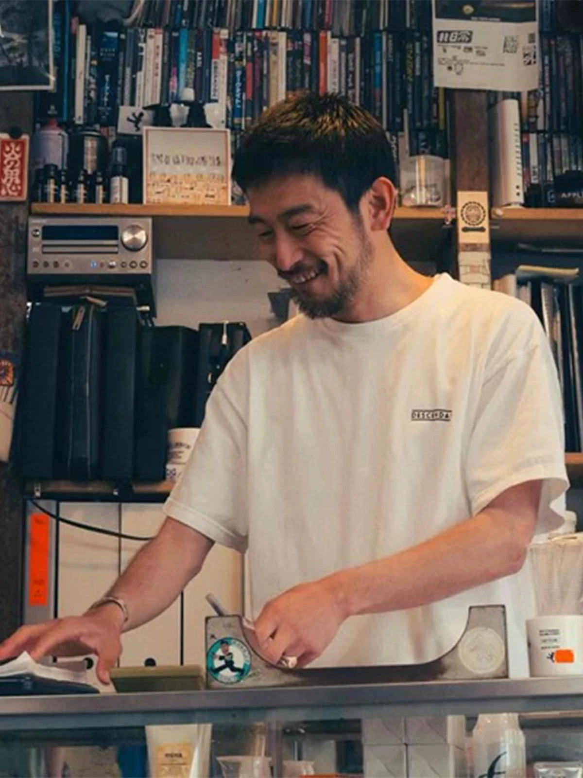 Casual Japanese Sle ort Sve T-irt ex Loose Fit Versatile Print Cotton Top for Youth Daily Wear Summer Season
Casual Japanese Sle ort Sve T-irt ex Loose Fit Versatile Print Cotton Top for Youth Daily Wear Summer Season