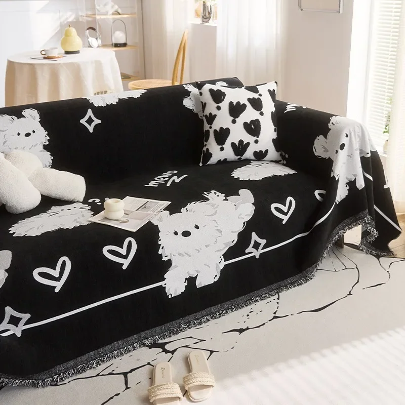 Snow black and white cartoon sofa cover, all season universal anti slip sofa pad, anti cat scratch full cover one-piece
Snow black and white cartoon sofa cover, all season universal anti slip sofa pad, anti cat scratch full cover one-piece