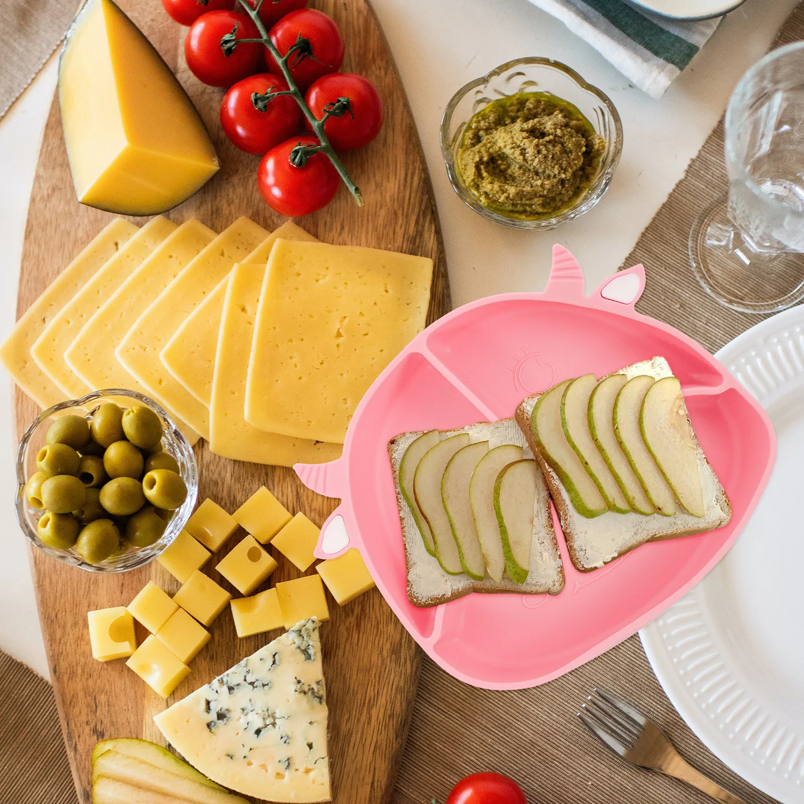 1Pcs Silicone Kids Divided Dinner Plate Suction Supplementary Food Plate Baby Food Feeding Tableware Easy Clean Toddler Dish
1Pcs Silicone Kids Divided Dinner Plate Suction Supplementary Food Plate Baby Food Feeding Tableware Easy Clean Toddler Dish