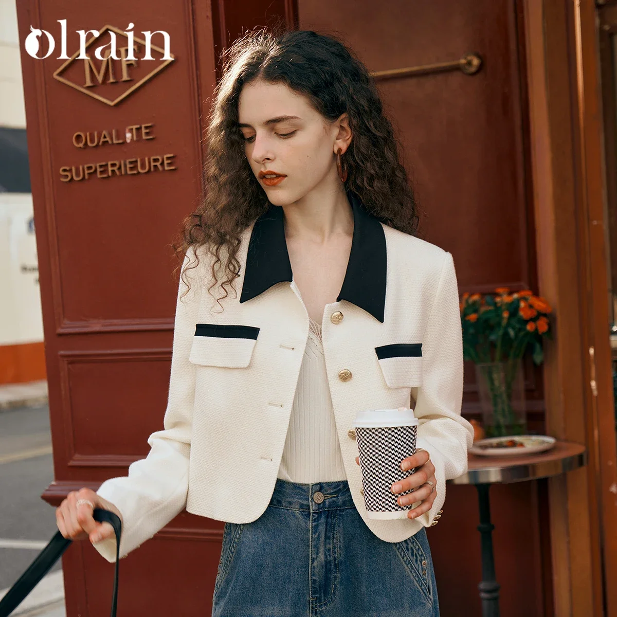 OLrain Luxury Style Jackets for Women 2025 Spliced Turn Down Collar Vintage Metal Button Cropped Commuter Overwear G23QW85581
OLrain Luxury Style Jackets for Women 2025 Spliced Turn Down Collar Vintage Metal Button Cropped Commuter Overwear G23QW85581