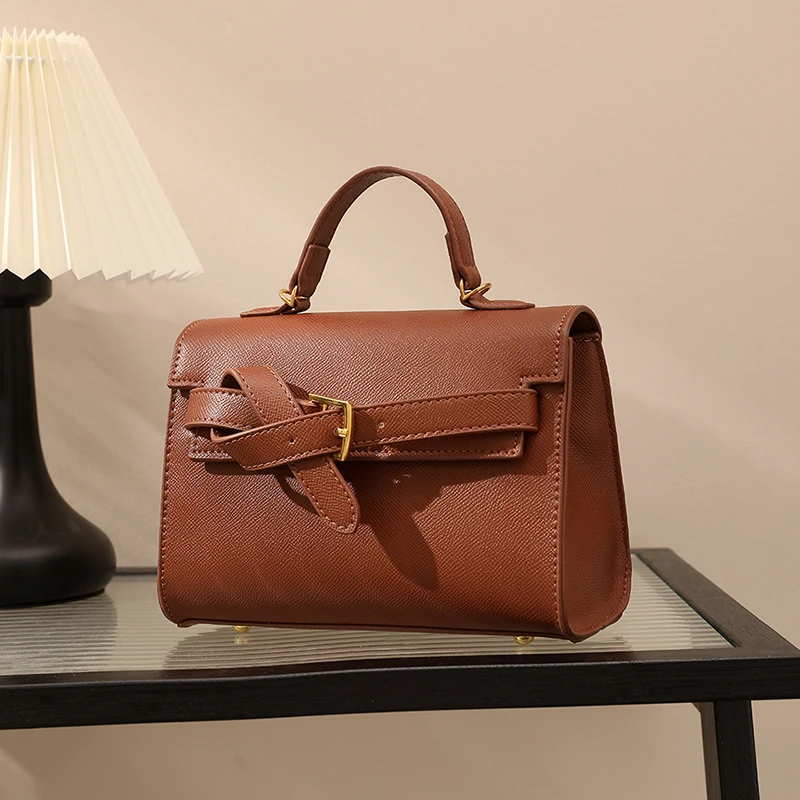 Classic Black Handbag Brand Bag Women Solid Small Pu Leather Crossbody Bag With Short Handle High End Sac A Main Designer Bosas
Classic Black Handbag Brand Bag Women Solid Small Pu Leather Crossbody Bag With Short Handle High End Sac A Main Designer Bosas