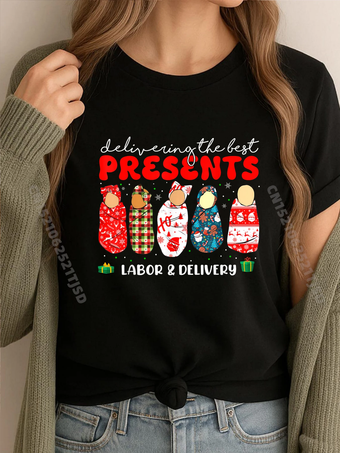 Доставка лучших подарков. Доставка труда. Рождественские футболки с рисунком медсестры. Мужские новогодние футболки 2025 года. Нормальные.
Доставка лучших подарков. Доставка труда. Рождественские футболки с рисунком медсестры. Мужские новогодние футболки 2025 года. Нормальные.