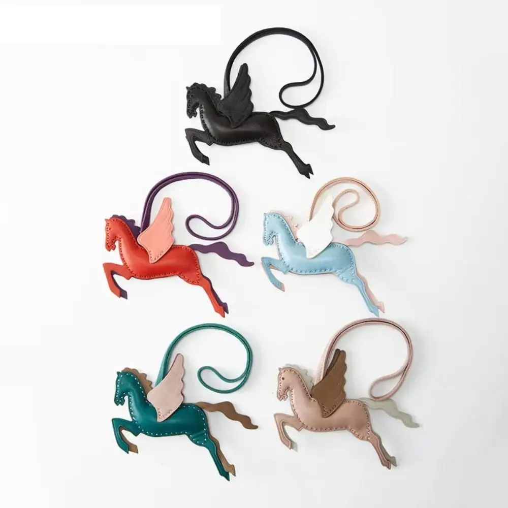 Genuine Leather Horse Keychain with Lanyard Exquisite Pegasus Bag Pendant Fashion High-end Car Hanging Ornaments Gifts
Genuine Leather Horse Keychain with Lanyard Exquisite Pegasus Bag Pendant Fashion High-end Car Hanging Ornaments Gifts