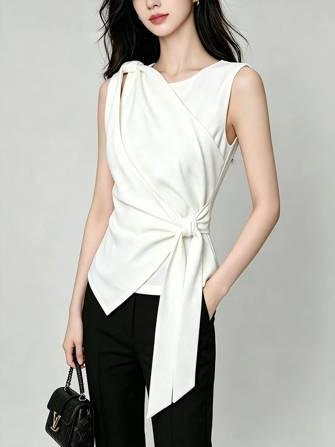 Unique High-End Asymmetrical Knot Design Sleeveless Vest Commute Fashionable Slim Fit Summer Top Korean Style Straight Cut
Unique High-End Asymmetrical Knot Design Sleeveless Vest Commute Fashionable Slim Fit Summer Top Korean Style Straight Cut