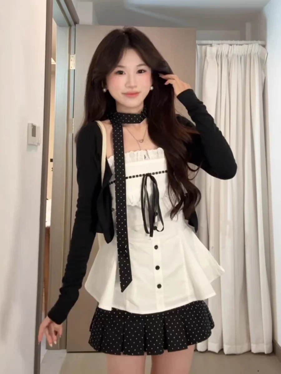 Korean Style Knitted Cardigan Inner Chemise Polka Dot Short Skirt Breathable Summer Fashion Set Women's Collar Half Zipper
Korean Style Knitted Cardigan Inner Chemise Polka Dot Short Skirt Breathable Summer Fashion Set Women's Collar Half Zipper