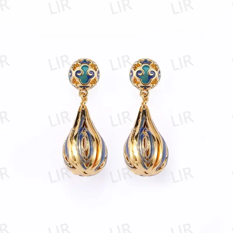 LIR Copper Gold Plated Water Drop Carved Enamel Earrings:Long,High-End Niche Luxury,Stunning for Photos Shiny at Dinners/Parties
LIR Copper Gold Plated Water Drop Carved Enamel Earrings:Long,High-End Niche Luxury,Stunning for Photos Shiny at Dinners/Parties