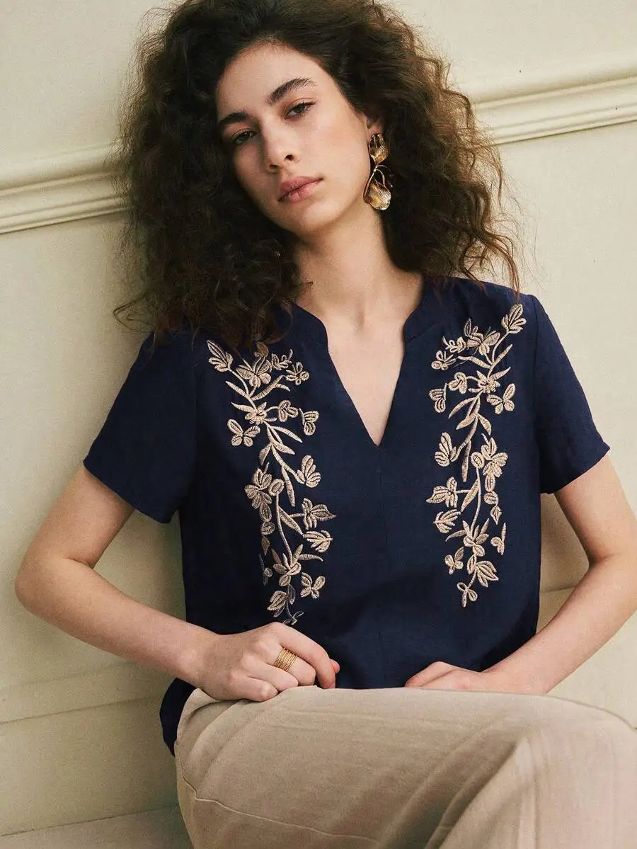 Elegant French Retro V-Neck Embroidered Short Sleeve Casual Shirt For Women Blue
Elegant French Retro V-Neck Embroidered Short Sleeve Casual Shirt For Women Blue