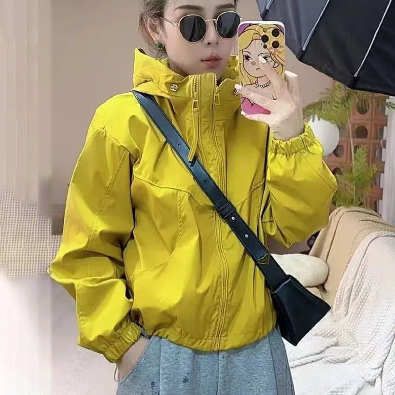 New Couple Outfits Windbreaker, Zipper Hooded Short Jacket, Womens Spring Jacket Top,Female Casual Trench Coat, Men's Same Style
New Couple Outfits Windbreaker, Zipper Hooded Short Jacket, Womens Spring Jacket Top,Female Casual Trench Coat, Men's Same Style
