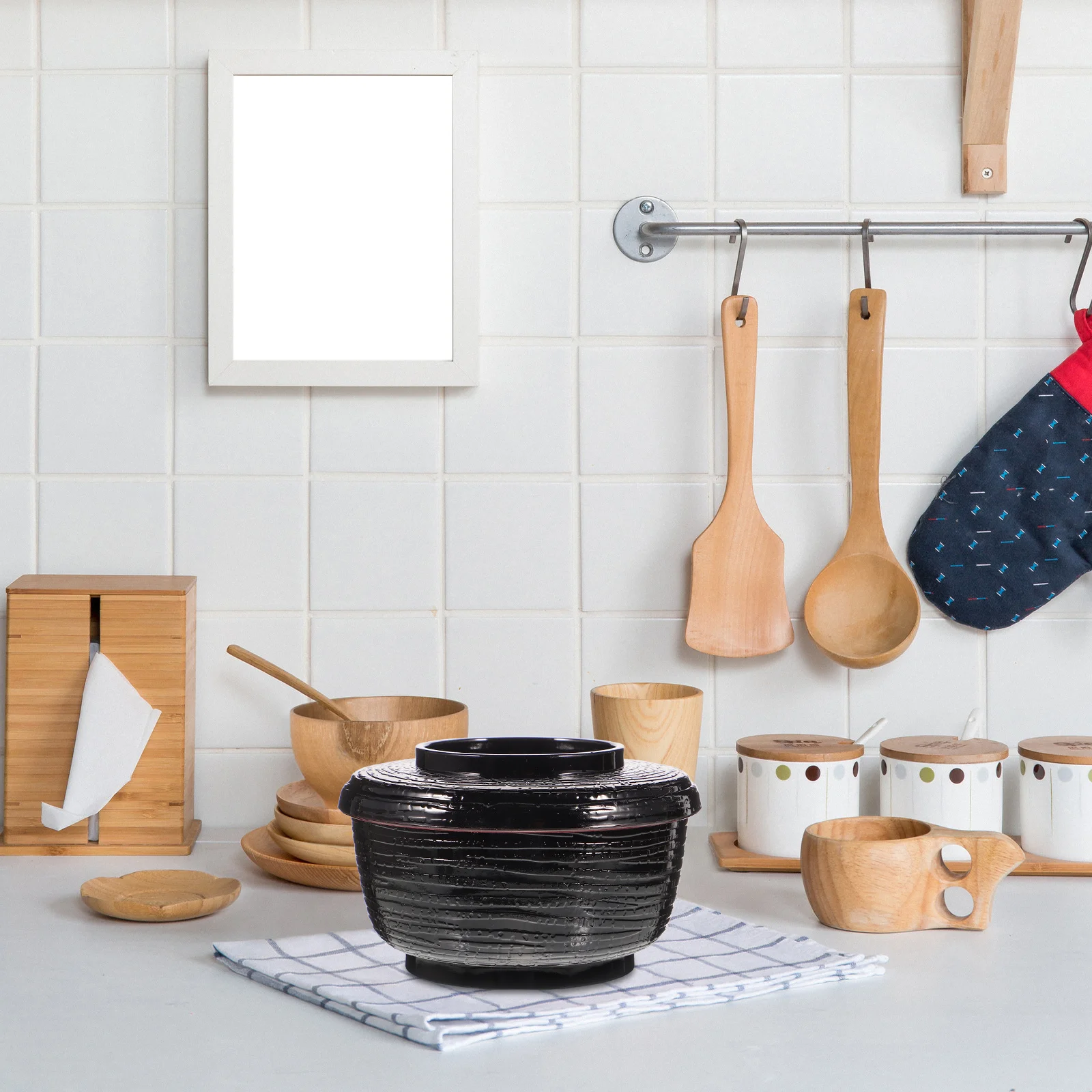 Japanese Style Small Rice Bowl Minimalist Design Elegant Tableware for Home Dining Safe Ceramic Kitchenware
Japanese Style Small Rice Bowl Minimalist Design Elegant Tableware for Home Dining Safe Ceramic Kitchenware