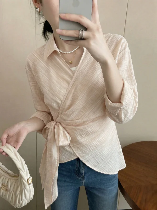 Pink Striped V-Neck Shirt Women's Fashion Summer 2026 New Style Loose Fit Belted Waist Tie-Detail Asymmetrical Top
Pink Striped V-Neck Shirt Women's Fashion Summer 2026 New Style Loose Fit Belted Waist Tie-Detail Asymmetrical Top