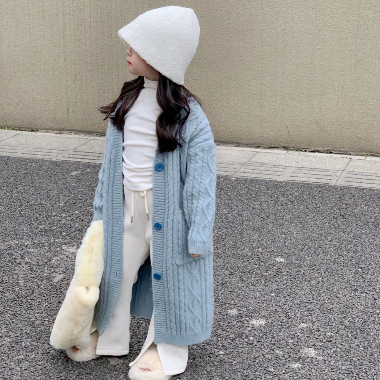 2023 Spring New Light Luxury Fashion Korean Kids Clothing Sweater Jacket Kids Comfortable Casual Knitted Sweater Boutique
2023 Spring New Light Luxury Fashion Korean Kids Clothing Sweater Jacket Kids Comfortable Casual Knitted Sweater Boutique