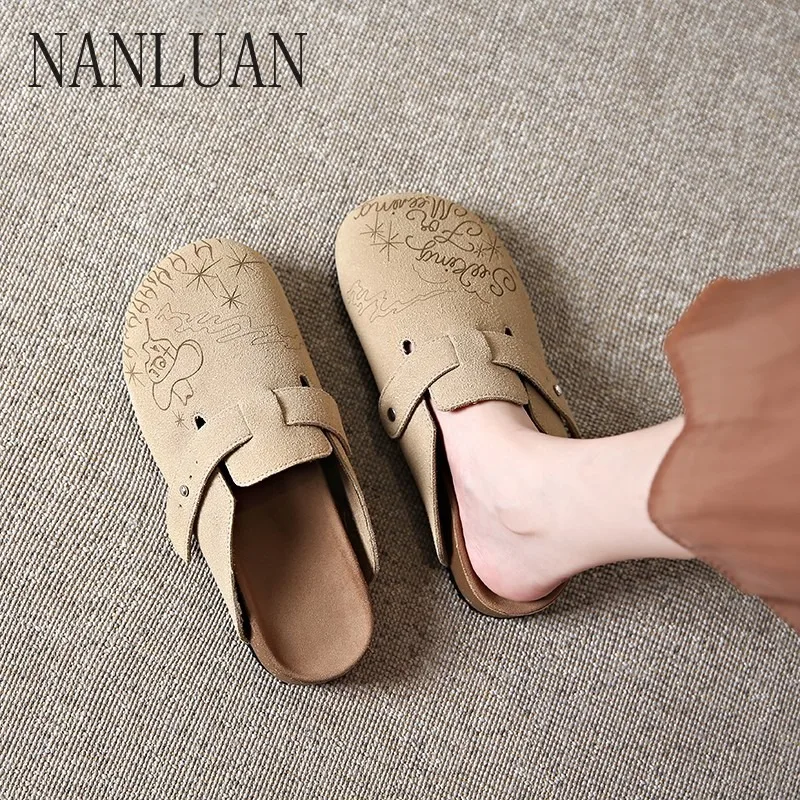 2024 Boutique Autumn Women's Slippers New Style Simple Solid Color High Quality Women's Shoes Thick Sole Trendy Casual Slippers
2024 Boutique Autumn Women's Slippers New Style Simple Solid Color High Quality Women's Shoes Thick Sole Trendy Casual Slippers
