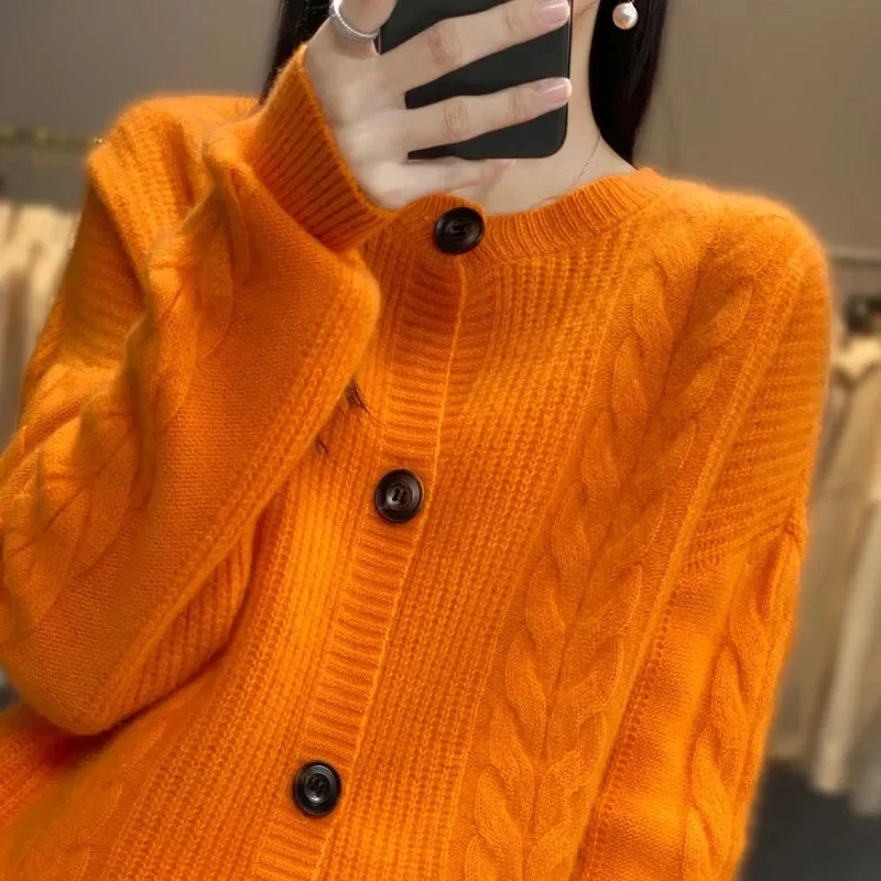 Knitted Sweater New Autumn Winter Cardigan Short Jacket Loose Top Women's Lazy Style Round Neck Star Button Knitted Sweater
Knitted Sweater New Autumn Winter Cardigan Short Jacket Loose Top Women's Lazy Style Round Neck Star Button Knitted Sweater