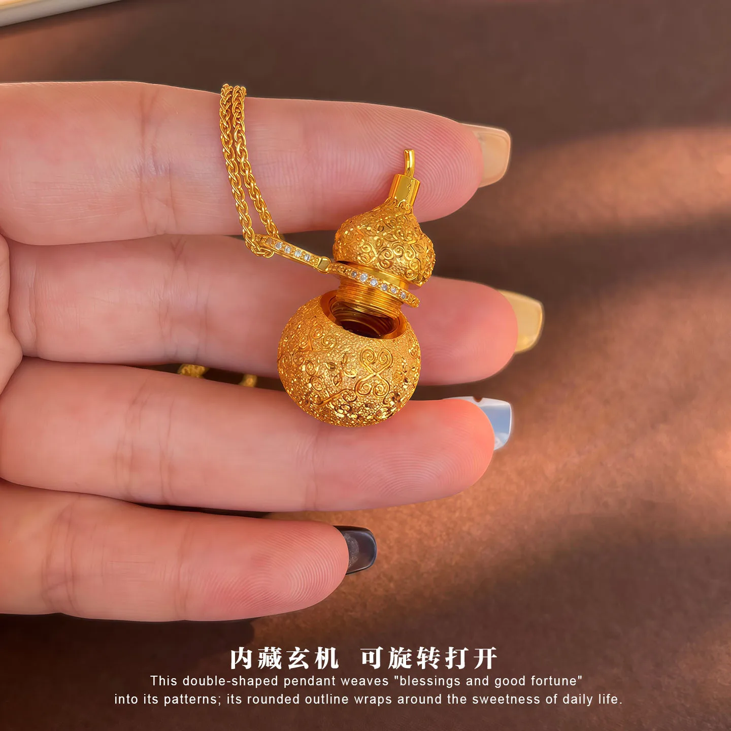 Luxury 24K 9999 Pure Gold real gold Wired Ruyi Velvet Gourd Pendant Women's Clavicle Chain
Luxury 24K 9999 Pure Gold real gold Wired Ruyi Velvet Gourd Pendant Women's Clavicle Chain
