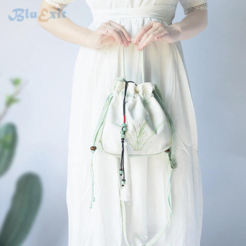 Китайские сумки на шнурке с вышивкой, традиционная ручная сумка Hanfu, маленькая сумка, женская сумка с кисточками через плечо в стиле древней Восточной леди
Китайские сумки на шнурке с вышивкой, традиционная ручная сумка Hanfu, маленькая сумка, женская сумка с кисточками через плечо в стиле древней Восточной леди