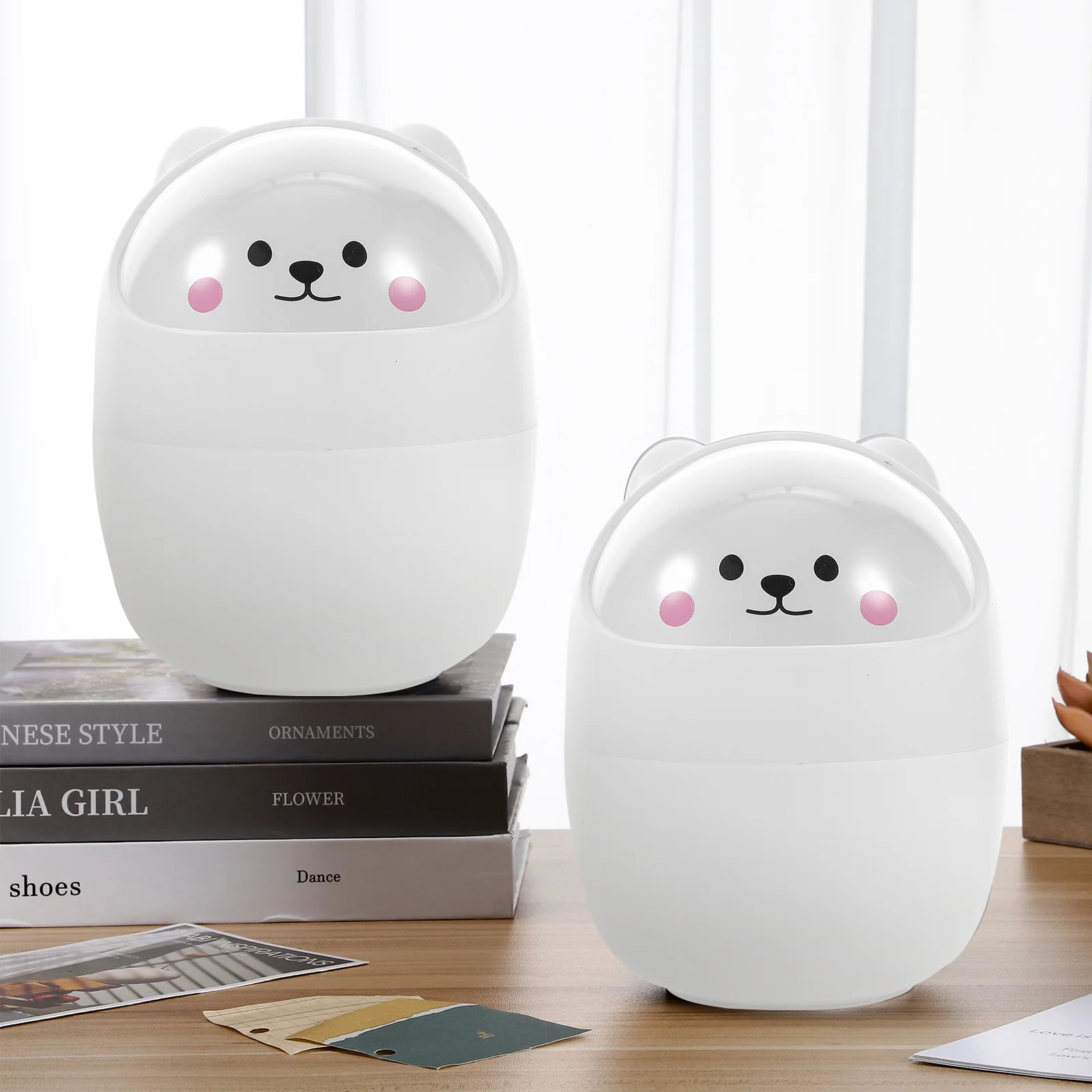 Mini Desktop Trash Can Plastic Garbage Bin for Office Table Small Cartoon Container White Waste Bin Shake Cover 1000ml Storage
Mini Desktop Trash Can Plastic Garbage Bin for Office Table Small Cartoon Container White Waste Bin Shake Cover 1000ml Storage