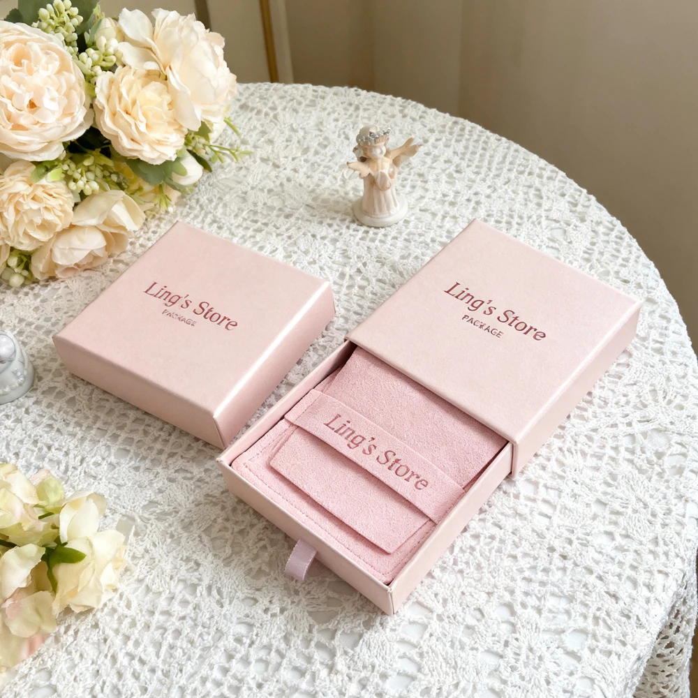 24/50/100 индивидуальный логотип, милый 9x9x2,5 см, ящик для ювелирных изделий, бумажная коробка, вставка 8x8 см, полоска из микрофибры, подарочная упаковка, свадебные мешочки 
24/50/100 индивидуальный логотип, милый 9x9x2,5 см, ящик для ювелирных изделий, бумажная коробка, вставка 8x8 см, полоска из микрофибры, подарочная упаковка, свадебные мешочки
