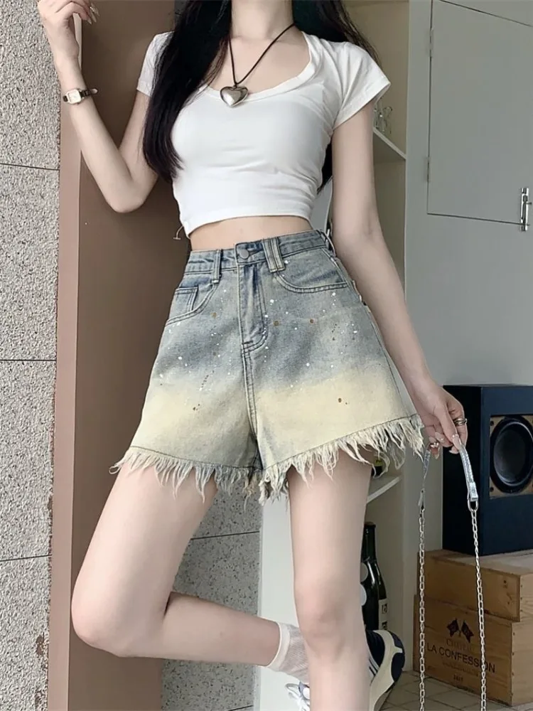 Vintage A-line Denim Shorts for Women Y2k Loose High Waist Wide Leg Shorts 2025 Summer New Gradient Fur Denim Short Pants
Vintage A-line Denim Shorts for Women Y2k Loose High Waist Wide Leg Shorts 2025 Summer New Gradient Fur Denim Short Pants