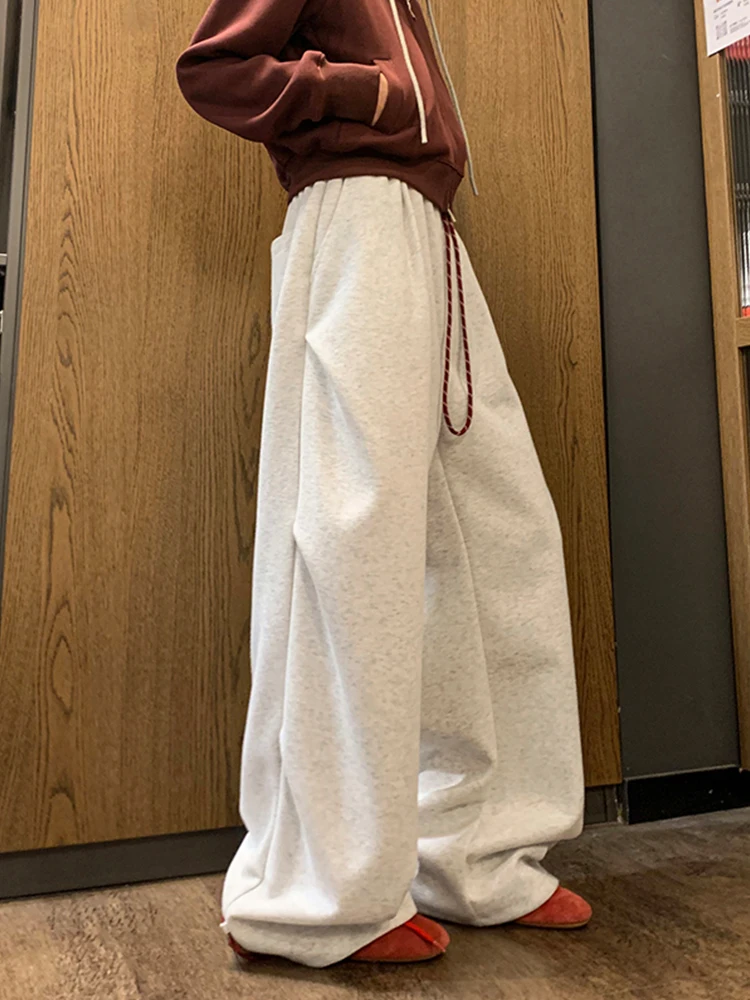 Cleanfit ey Dstring Sweatpants Men Women Autumn American Fold Design Sense Straight Leg Wide Leg Knife Pants
Cleanfit ey Dstring Sweatpants Men Women Autumn American Fold Design Sense Straight Leg Wide Leg Knife Pants