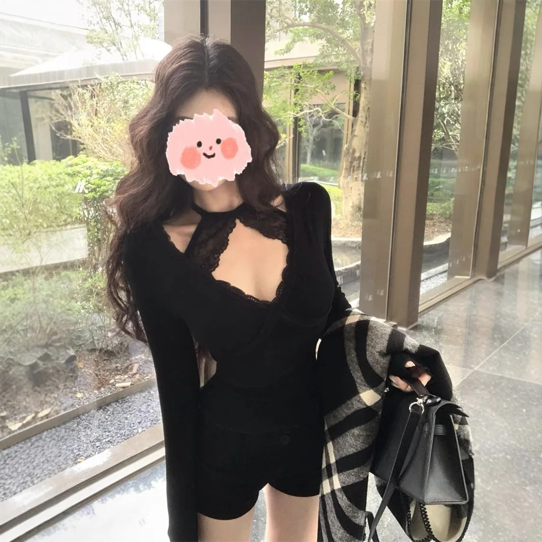 2026 New Lace Halter V Neck Long Sleeve Tee Women Spring Autumn Tight Fitting Black Undershirt Sweet Stylish Short Slim Base Top
2026 New Lace Halter V Neck Long Sleeve Tee Women Spring Autumn Tight Fitting Black Undershirt Sweet Stylish Short Slim Base Top