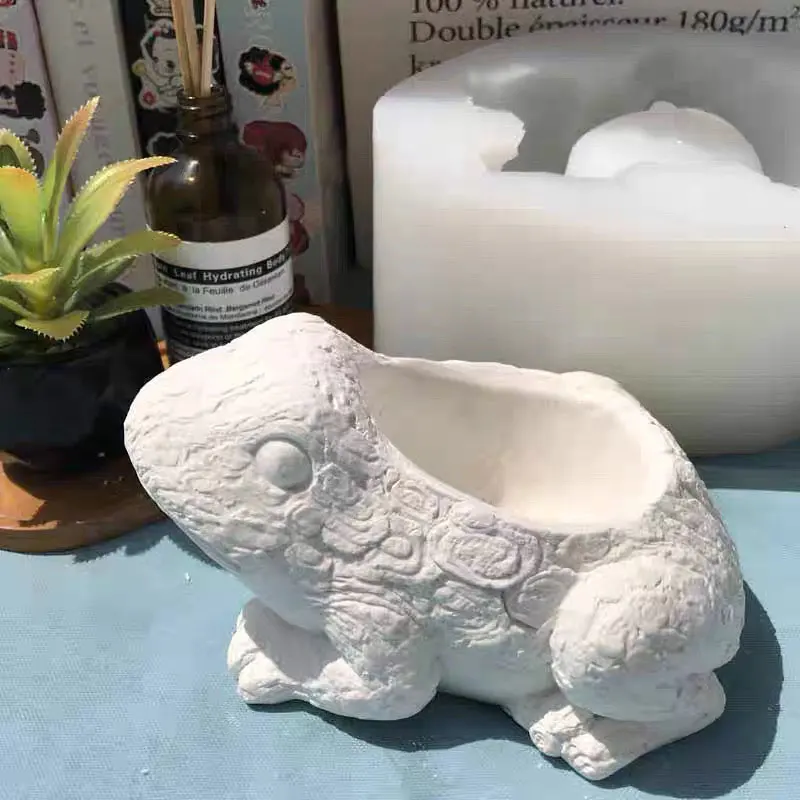 Цементный цветочный горшок ручной работы, силиконовая форма в форме лягушки, сочный цветочный горшок, форма для литья, сделай сам, украшение дома
Цементный цветочный горшок ручной работы, силиконовая форма в форме лягушки, сочный цветочный горшок, форма для литья, сделай сам, украшение дома