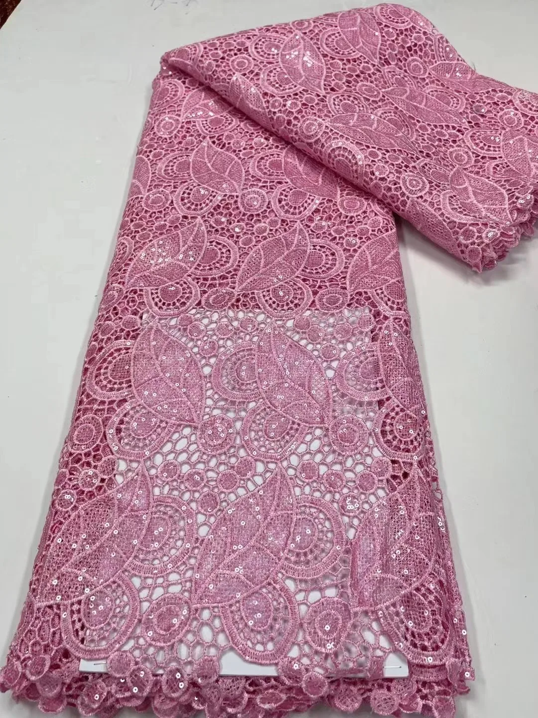 New African Water Soluble Lace Fabric With Sequins Lace 2024 African Guipure Cord Lace Fabric For Women Evening Dresses Party
New African Water Soluble Lace Fabric With Sequins Lace 2024 African Guipure Cord Lace Fabric For Women Evening Dresses Party