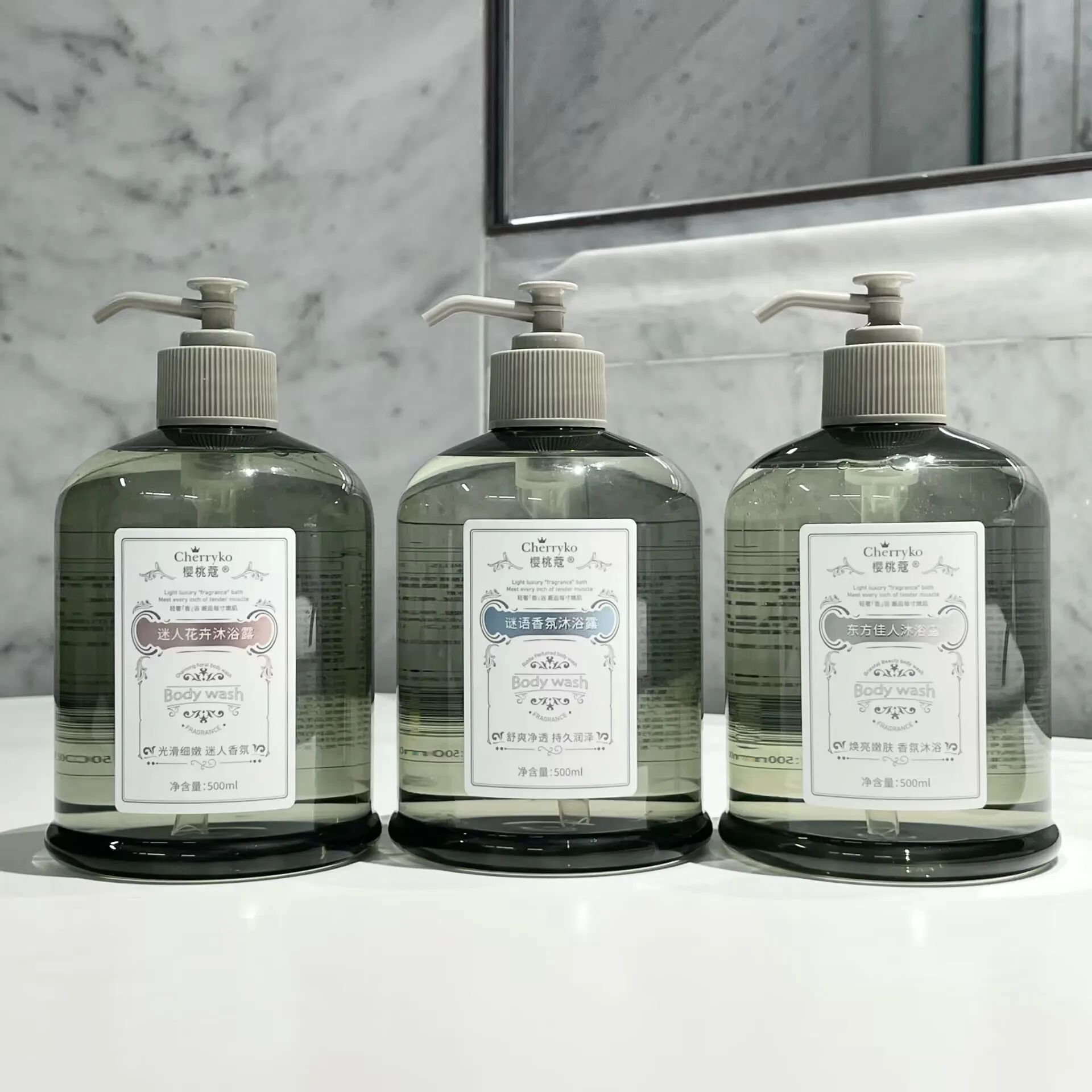 Гель ducha iluminador de hidratación de larga/100ml, limpieza profunda de la groundedad, piel muerta, Control de aceit
Гель ducha iluminador de hidratación de larga/100ml, limpieza profunda de la groundedad, piel muerta, Control de aceit