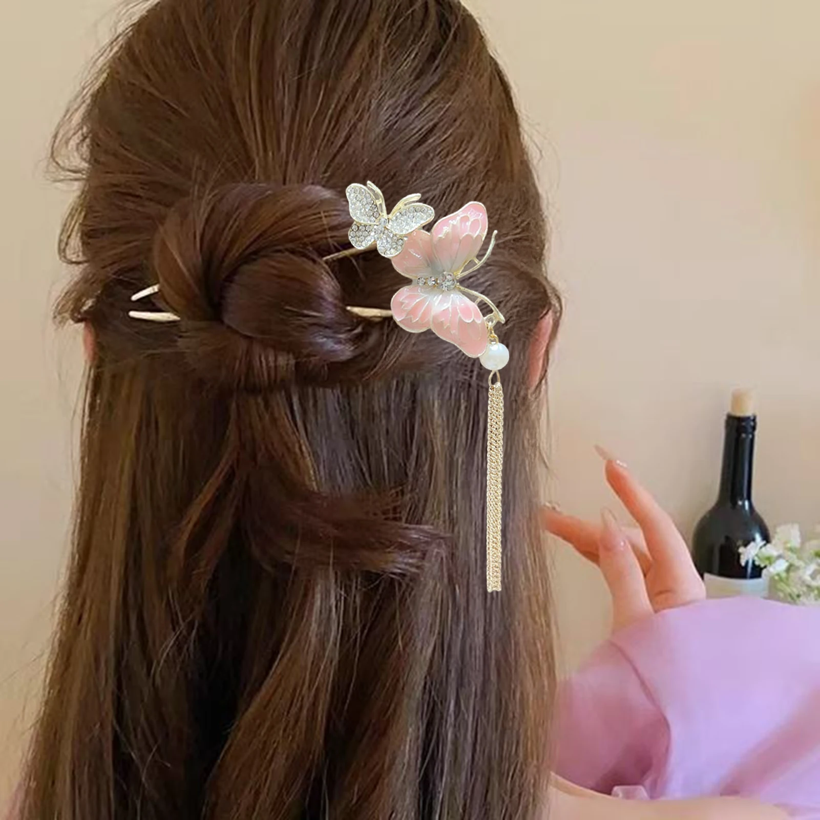 Hairpin Butterfly Tassel U Shape Hair Sticks With Short Tassel Design Pearl Hair Sticks For Festival Wedding Party Head Decor
Hairpin Butterfly Tassel U Shape Hair Sticks With Short Tassel Design Pearl Hair Sticks For Festival Wedding Party Head Decor