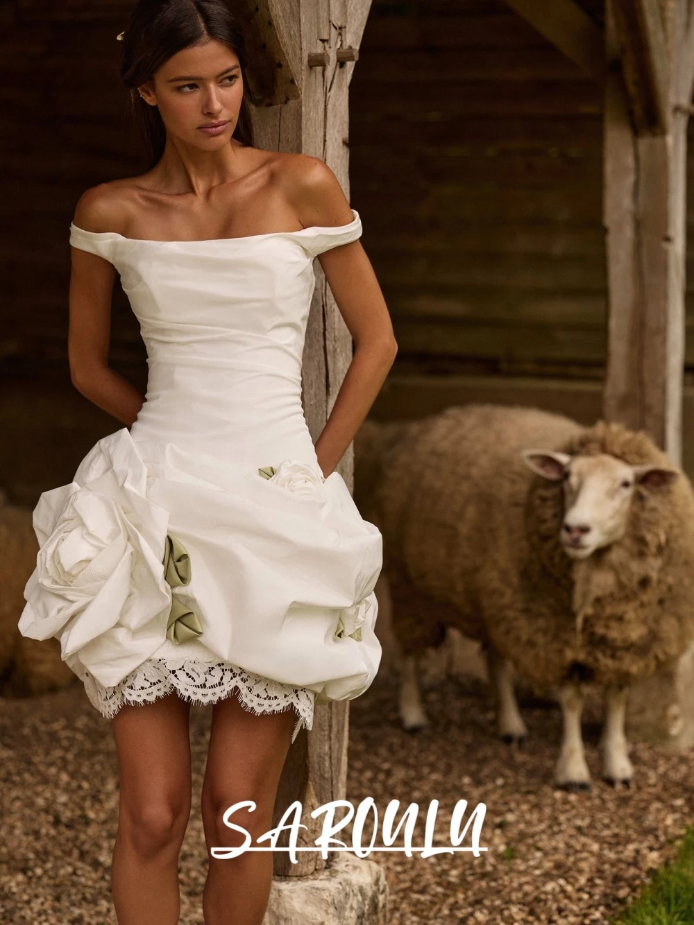 Romantic Bubble Skirt With 3D Flower Wedding Dress Classy Off Shoulder Customized Lace Trim Bridal Gown Bride Shower Party
Romantic Bubble Skirt With 3D Flower Wedding Dress Classy Off Shoulder Customized Lace Trim Bridal Gown Bride Shower Party