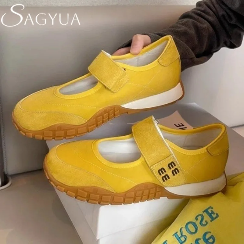 Women Flats Shoes Casual Sneakers Sandals Woman Marie Janes Shoes 2025 Summer Trend Sport Walking Comfort Zapatillas De Mujer
Women Flats Shoes Casual Sneakers Sandals Woman Marie Janes Shoes 2025 Summer Trend Sport Walking Comfort Zapatillas De Mujer
