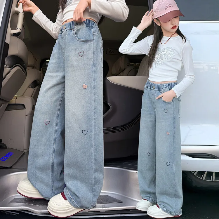 New Fashion School Girls Spring Jeans with Hearts Embroidery Kids Children Stylish Denim Pants Kids Teen Straight Loose Trousers
New Fashion School Girls Spring Jeans with Hearts Embroidery Kids Children Stylish Denim Pants Kids Teen Straight Loose Trousers