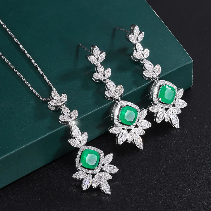 Jewelry Copper Gold-Plated European and American Style Emerald Pendant Earrings Women's Set Main Stone 8*8
Jewelry Copper Gold-Plated European and American Style Emerald Pendant Earrings Women's Set Main Stone 8*8
