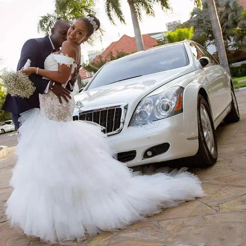 Customized Plus Size Off Shoulder Mermaid Bridal Gown Sexy African Wedding Dress With Puffy Tail
Customized Plus Size Off Shoulder Mermaid Bridal Gown Sexy African Wedding Dress With Puffy Tail