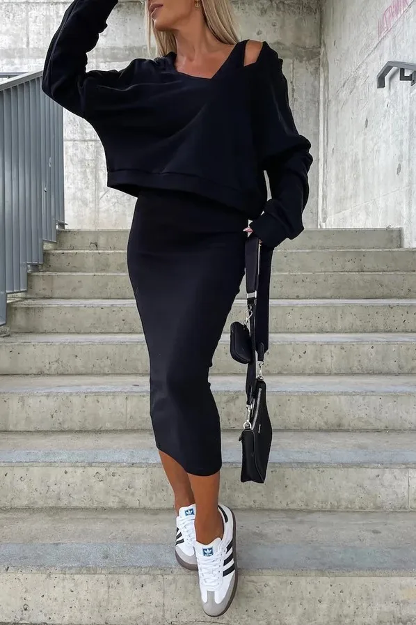 2025 Winter New Hooded Sweater Short Top Set Women's Two-piece Set European and American Long-sleeved Dress
2025 Winter New Hooded Sweater Short Top Set Women's Two-piece Set European and American Long-sleeved Dress