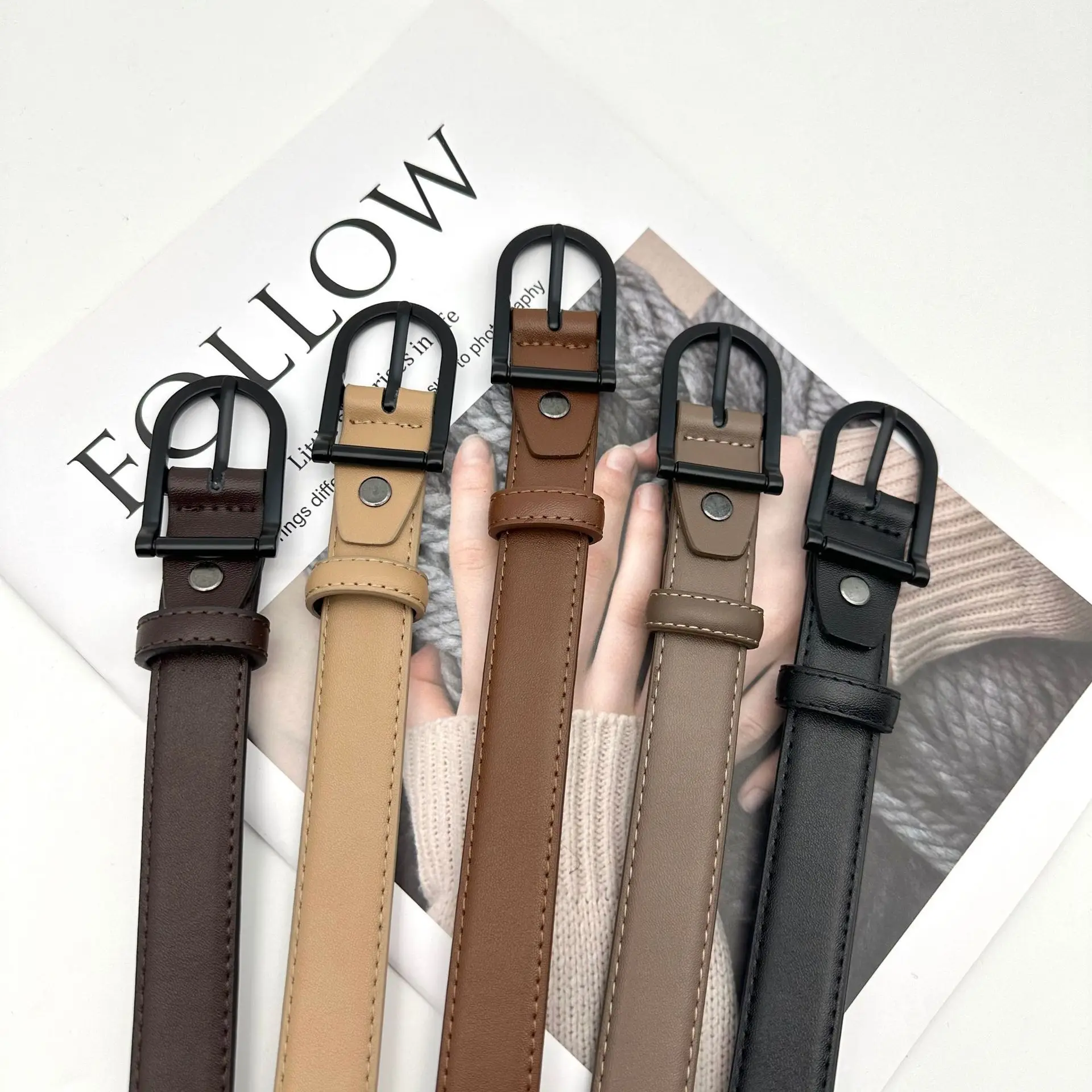 Luxury Women's New Needle Buckle Versatile Leather Fashionable Belt Decoration Suit Jeans with Black Minimalist Belt
Luxury Women's New Needle Buckle Versatile Leather Fashionable Belt Decoration Suit Jeans with Black Minimalist Belt