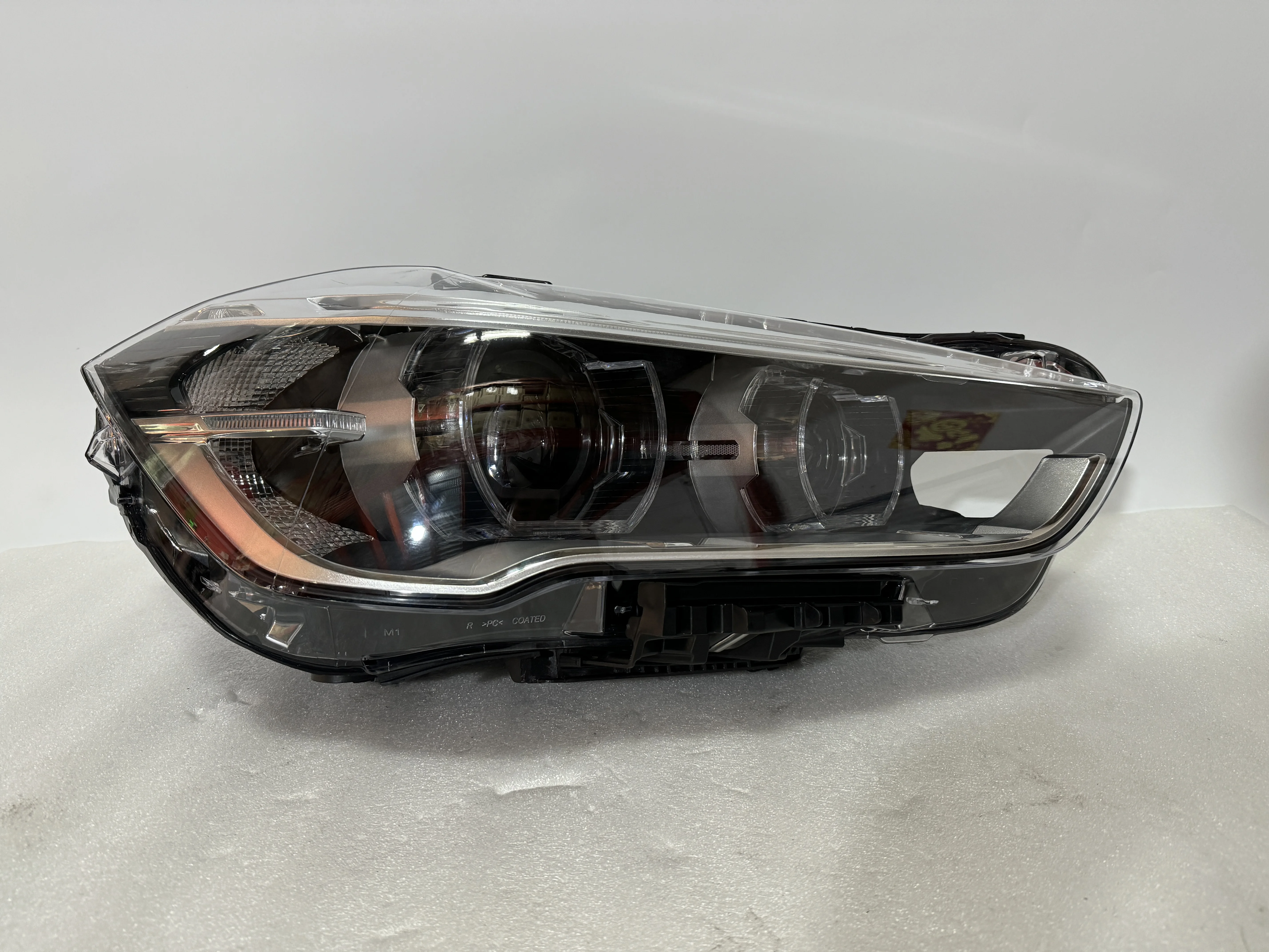 Подходит для фар BMW X1 2016-2019 BMW F48 Фара X1 Светодиодная фара с и без вентиляторов Европейская версия Plug And Play
Подходит для фар BMW X1 2016-2019 BMW F48 Фара X1 Светодиодная фара с и без вентиляторов Европейская версия Plug And Play