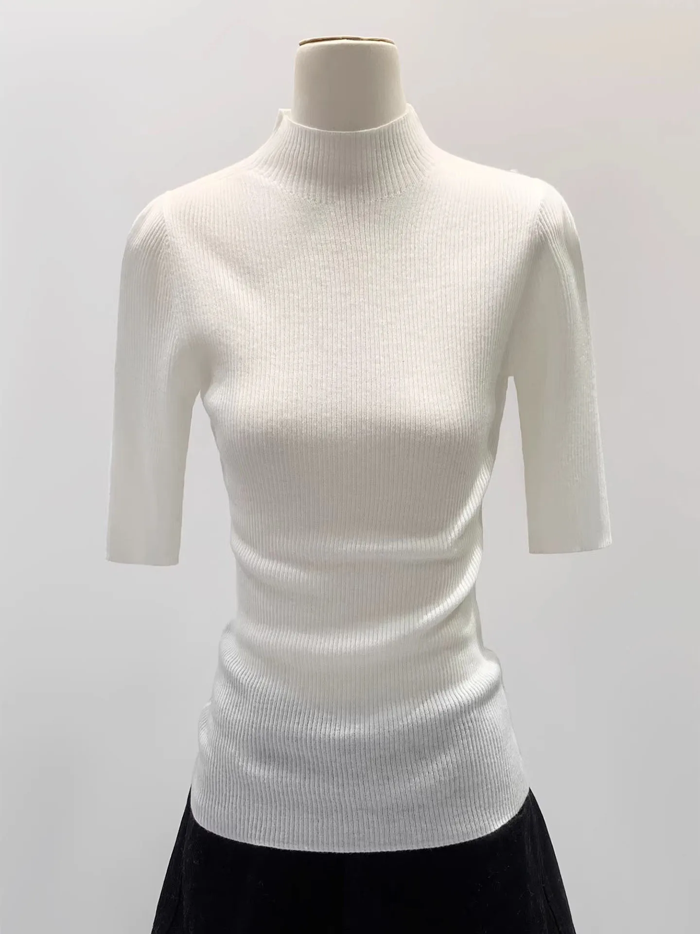 Korean Style Half High Collar Five Sleeve Knitted T-Shirt Women's Thin Unique Beautiful Base Layer Top City Walk Daily Wear
Korean Style Half High Collar Five Sleeve Knitted T-Shirt Women's Thin Unique Beautiful Base Layer Top City Walk Daily Wear
