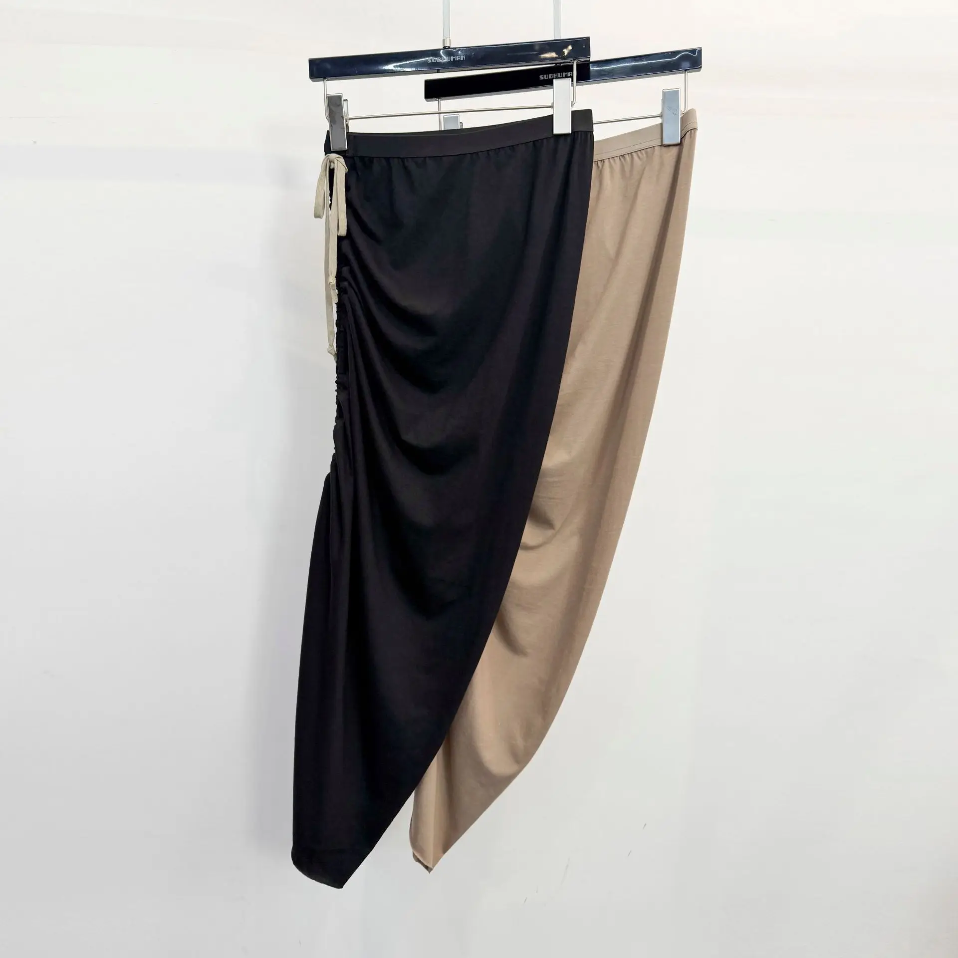 26SS Women Summer Casual Drawstring Waist Commuter Skirts Pleated Diagonal Skirt for Daily Outfit Women's Clothing
26SS Women Summer Casual Drawstring Waist Commuter Skirts Pleated Diagonal Skirt for Daily Outfit Women's Clothing